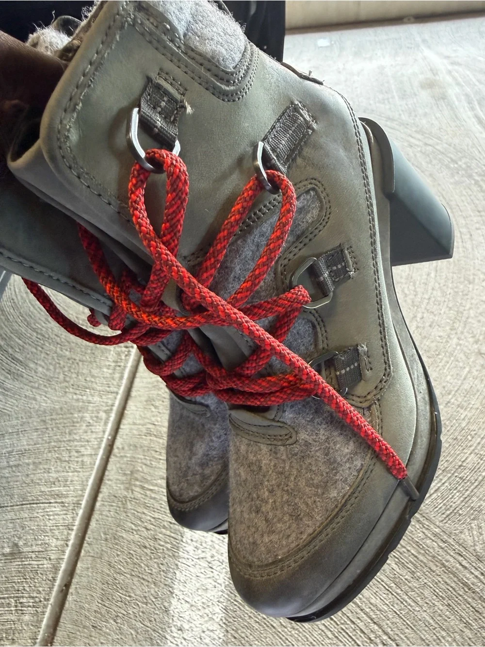 Sorel Women's Gray Winter Boots with Red Laces